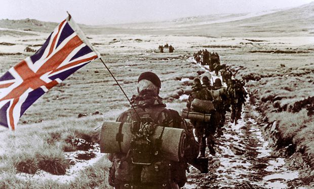 الحرب بين بريطانيا والارجنتين ” حرب الفوكلاند “
