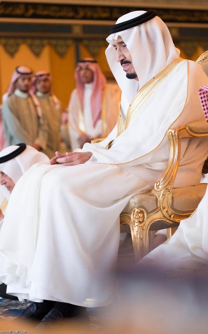 جموع المصلين في مختلف أنحاء المملكة يؤدون صلاة عيد الفطر