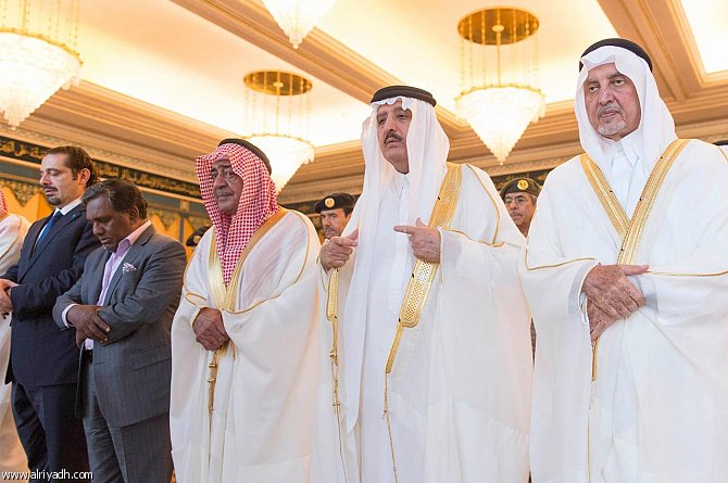 جموع المصلين في مختلف أنحاء المملكة يؤدون صلاة عيد الفطر