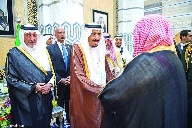 خادم الحرمين ينيب ولي العهد في إدارة شؤون الدولة ورعاية مصالح الشعب